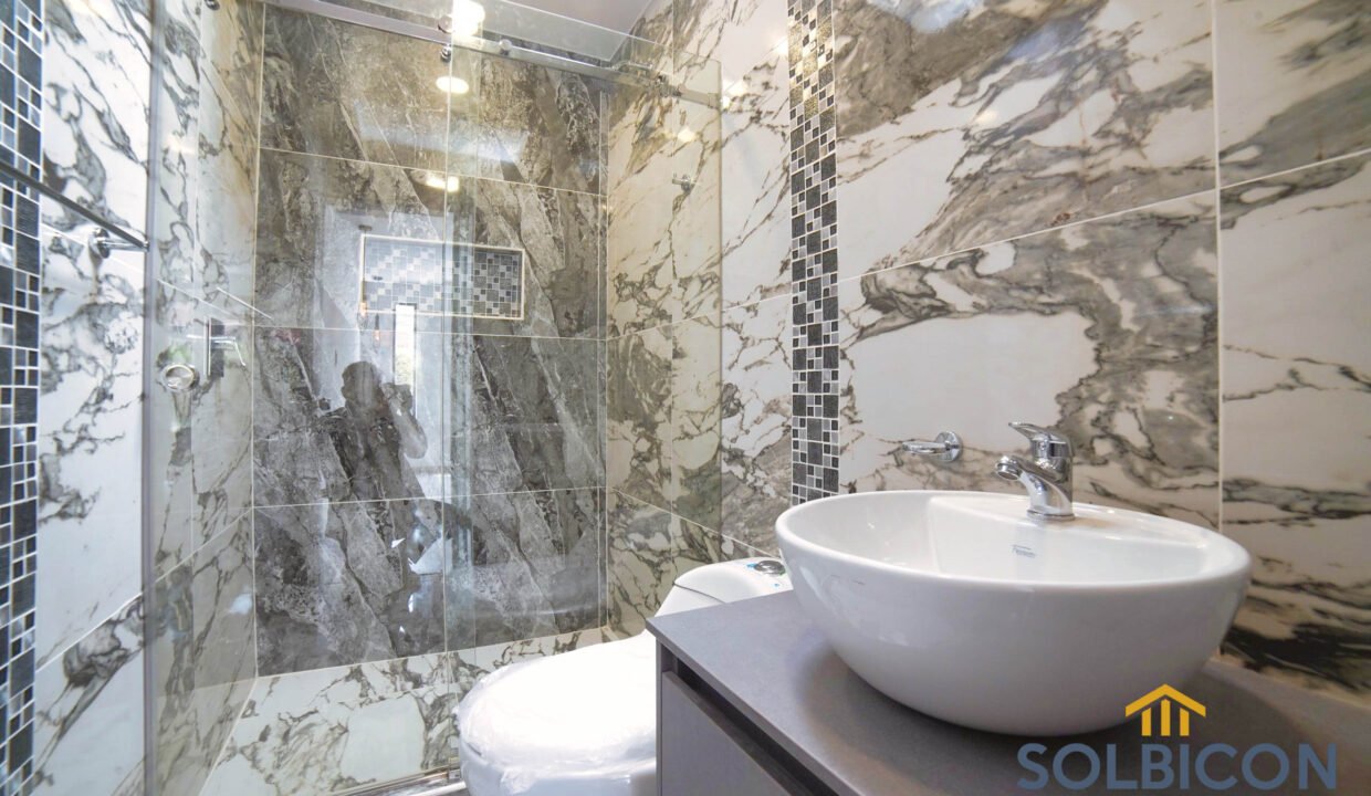 baño master casa venta control sur cuenca