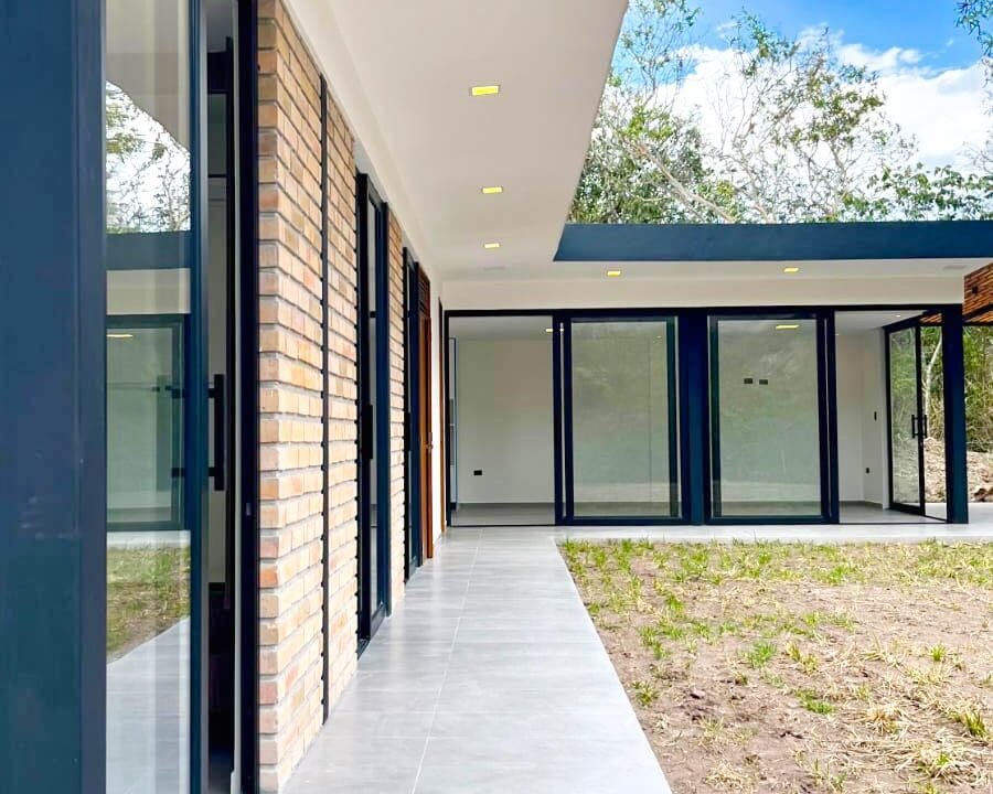 estilo moderno quinta economica yunguilla de venta