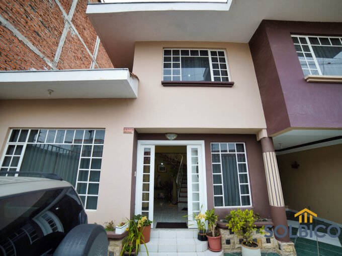 fachada casa venta sector don Bosco