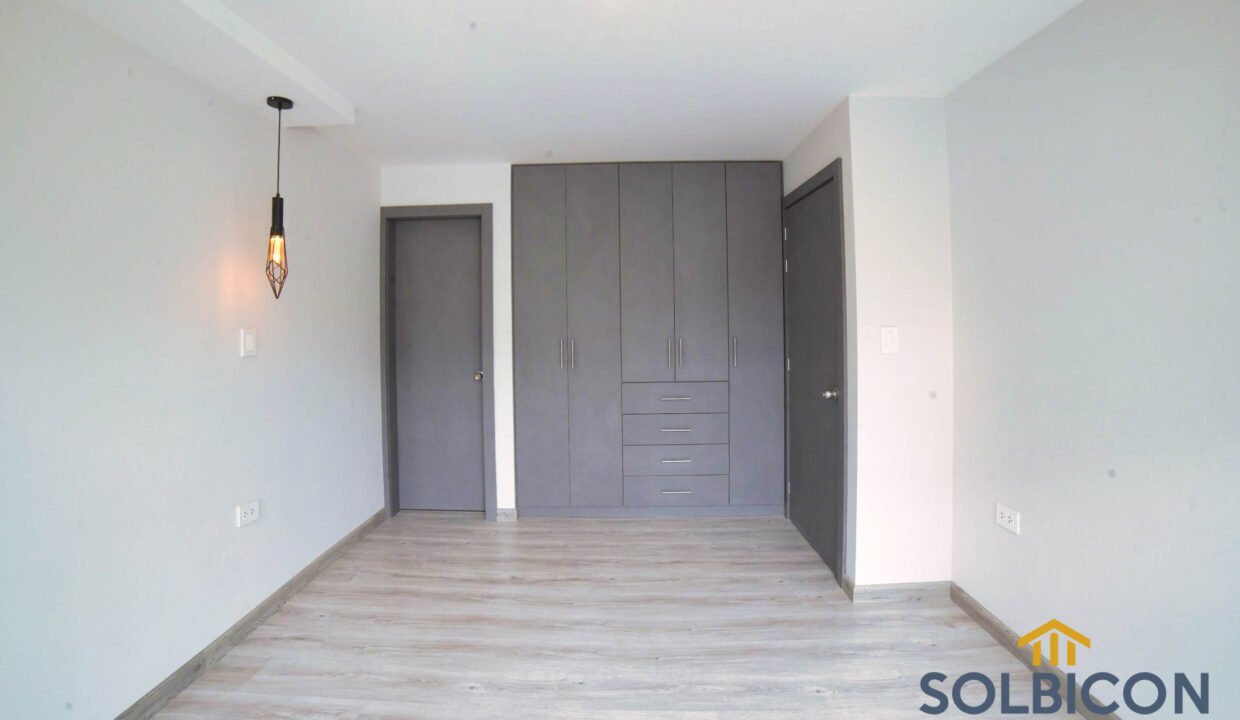 habitacion grandee casa venta control sur cuenca