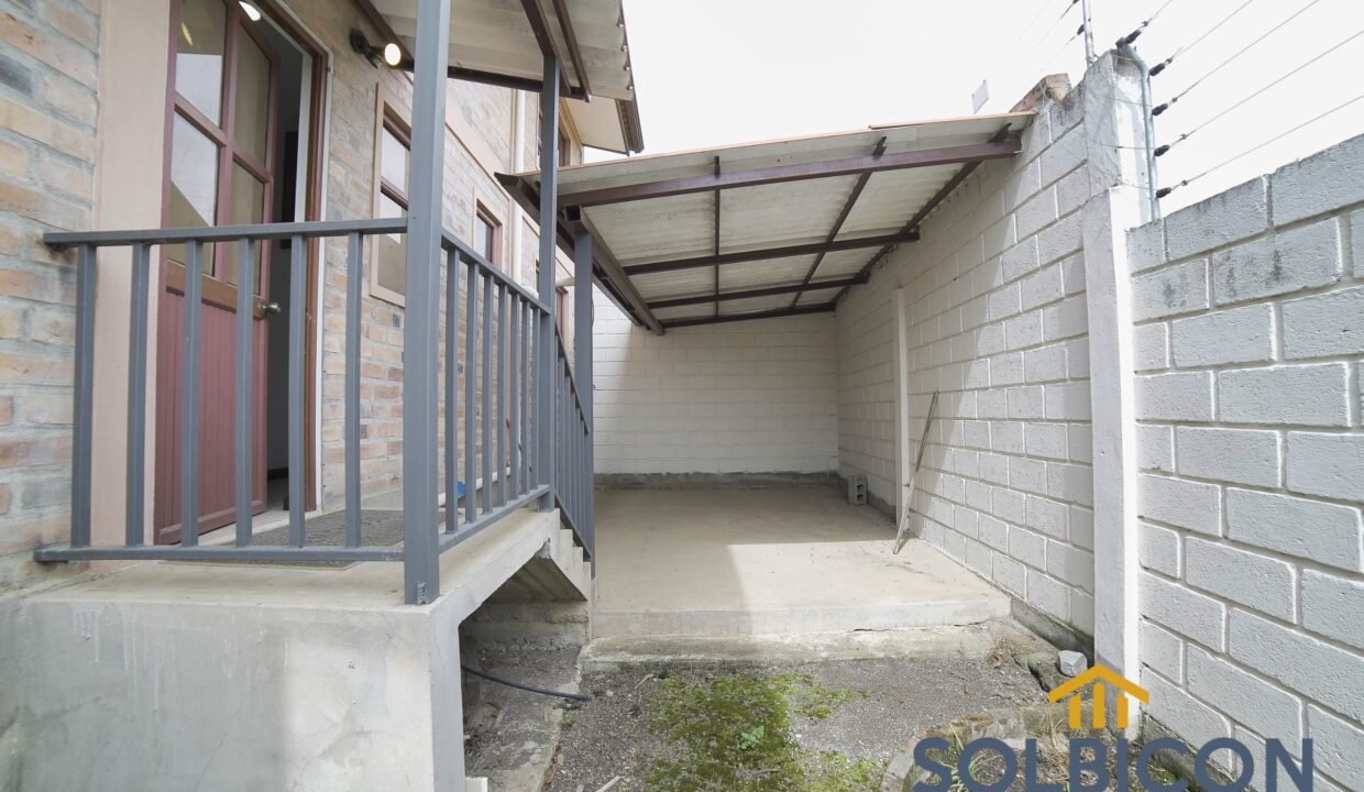 patio Hermosa Quinta en Cuenca (2)