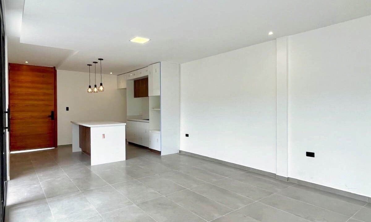 sala y comedor quinta economica yunguilla de venta