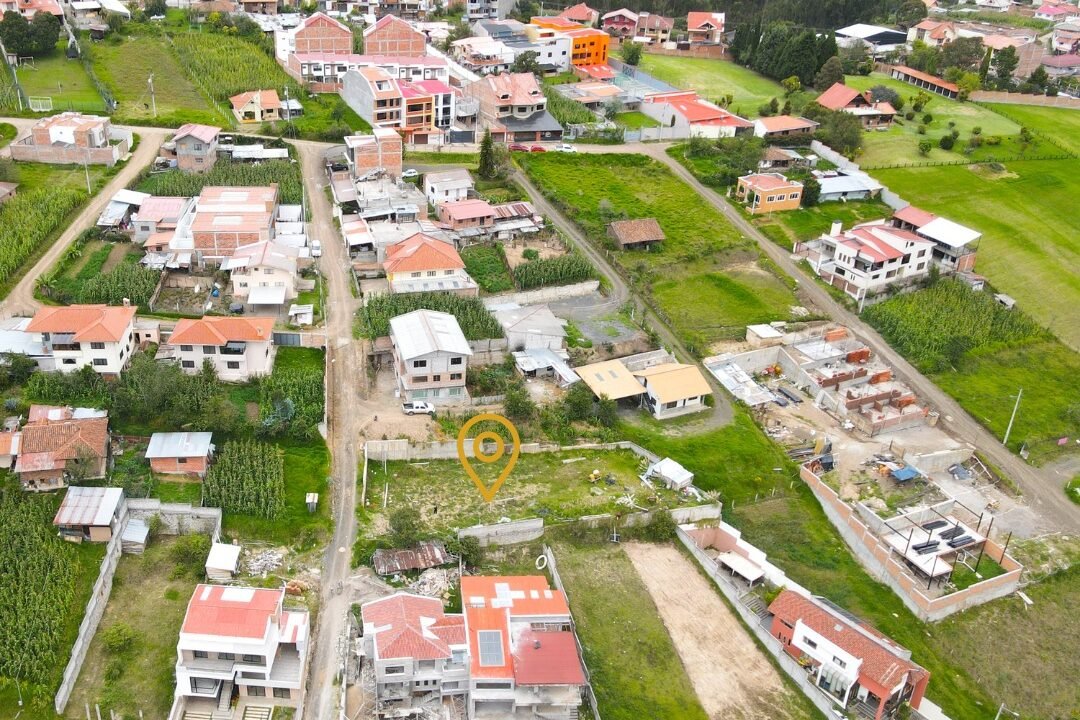 vista aerea terreno ideal Terreno venta para constructoras Cuenca