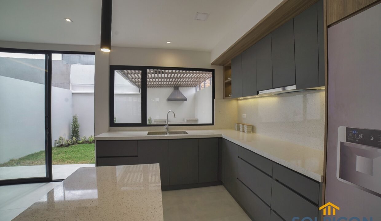 meson de la cocina Casas Racar Cuenca