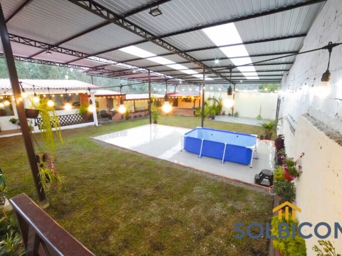 piscina Casa de 4 habitaciones en Ricaurter