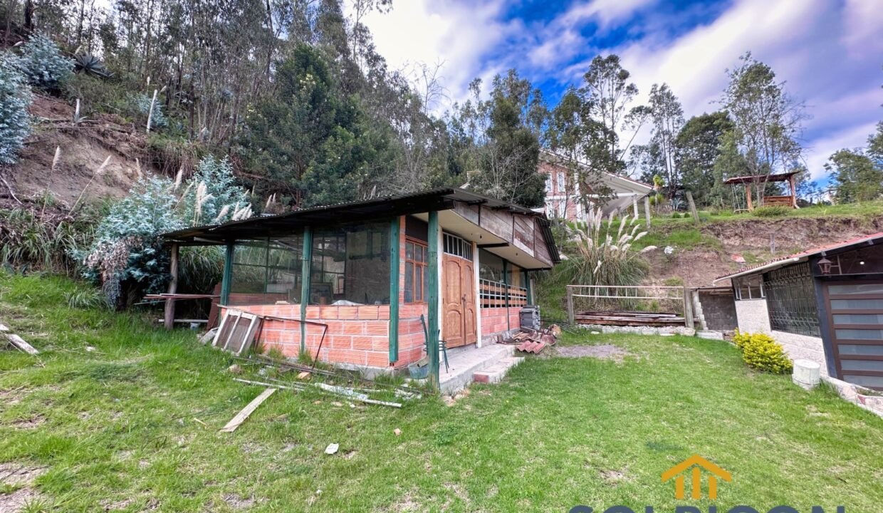 patio fachada Casa de campo Zhullin Alto