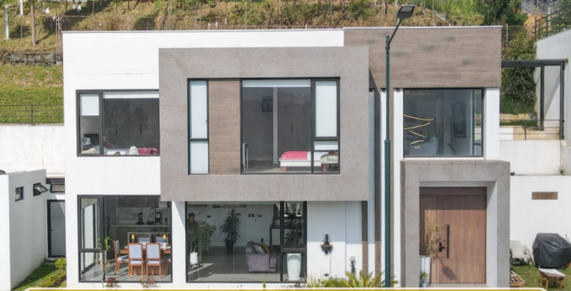 fachada Casa de lujo en Racar de 3 habitaciones