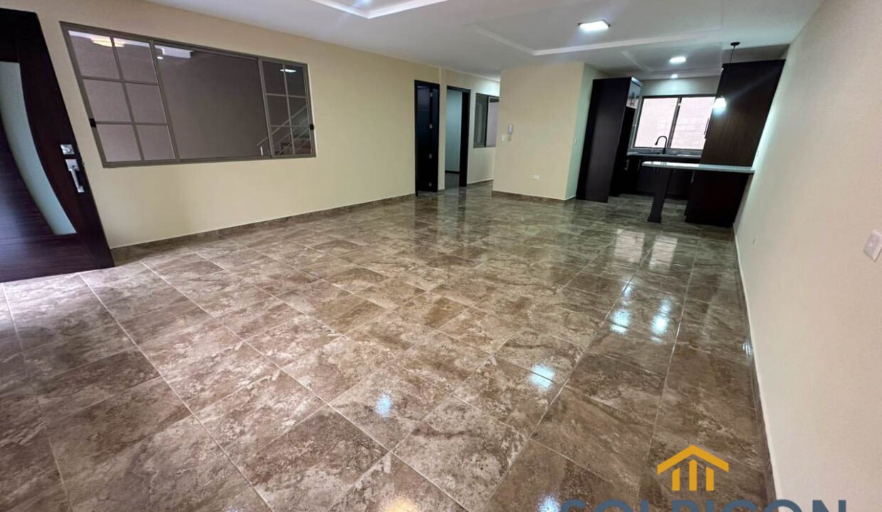 WhatsApp Image 2025-10-30 at 09.49.21