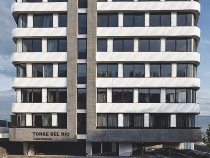 🩺🏙️ Consultorios médicos en Cuenca: la inversión inteligente en la ciudad de la salud