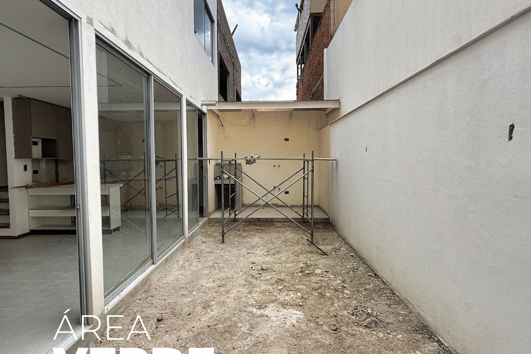Área verde casa en venta